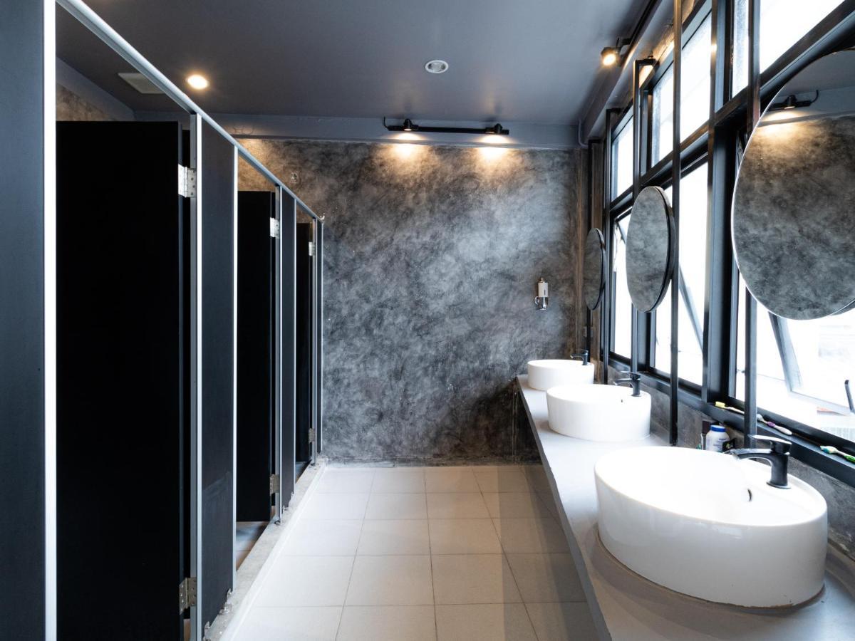Khao San Social Capsule Hostel Bangkok Zewnętrze zdjęcie