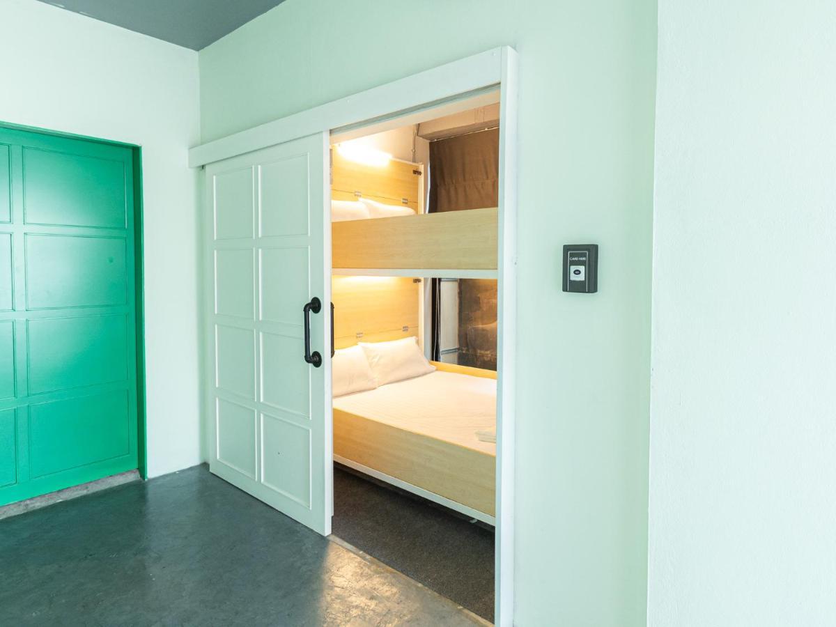 Khao San Social Capsule Hostel Bangkok Zewnętrze zdjęcie